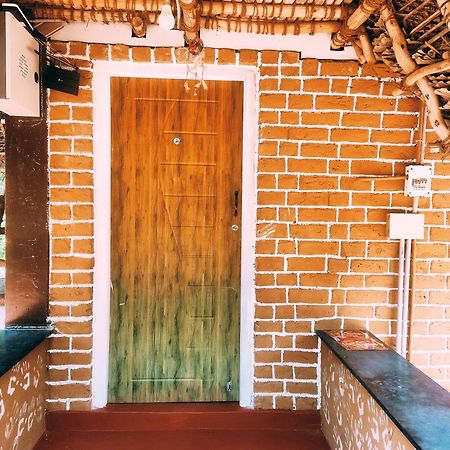 Boomerang Community Ауровиль Экстерьер фото